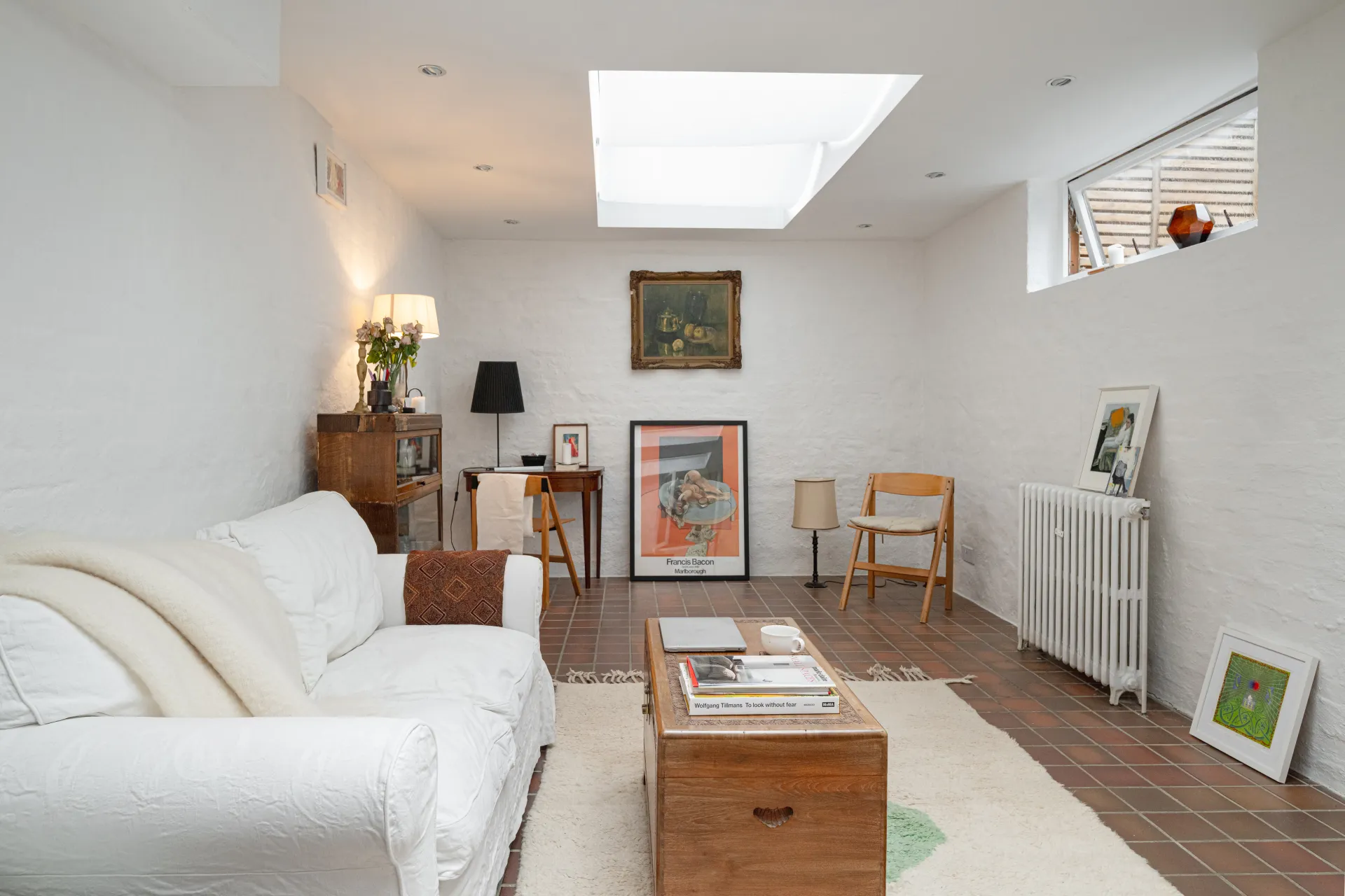 Flat Mortimer Road in Greater London