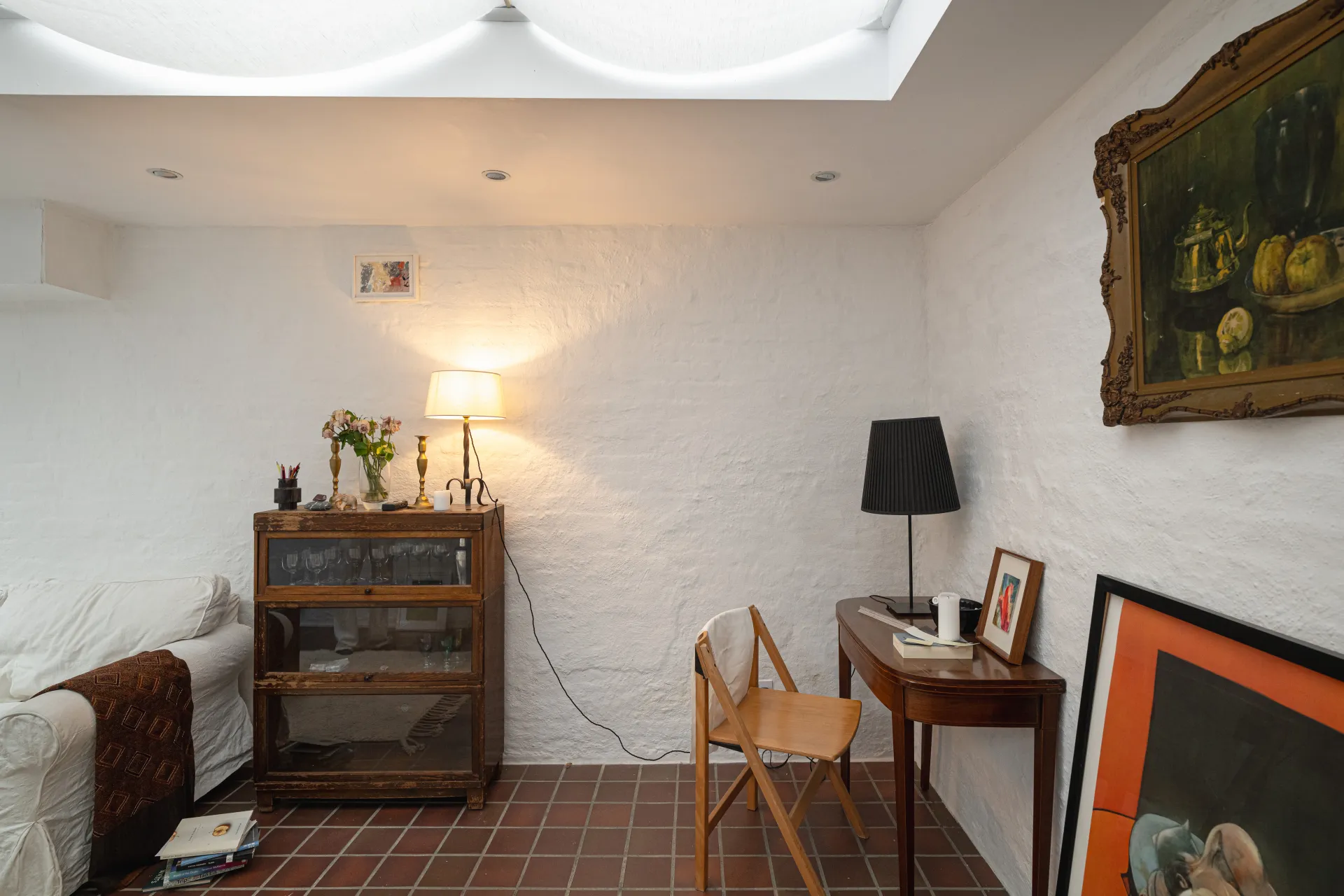 Flat Mortimer Road in Greater London