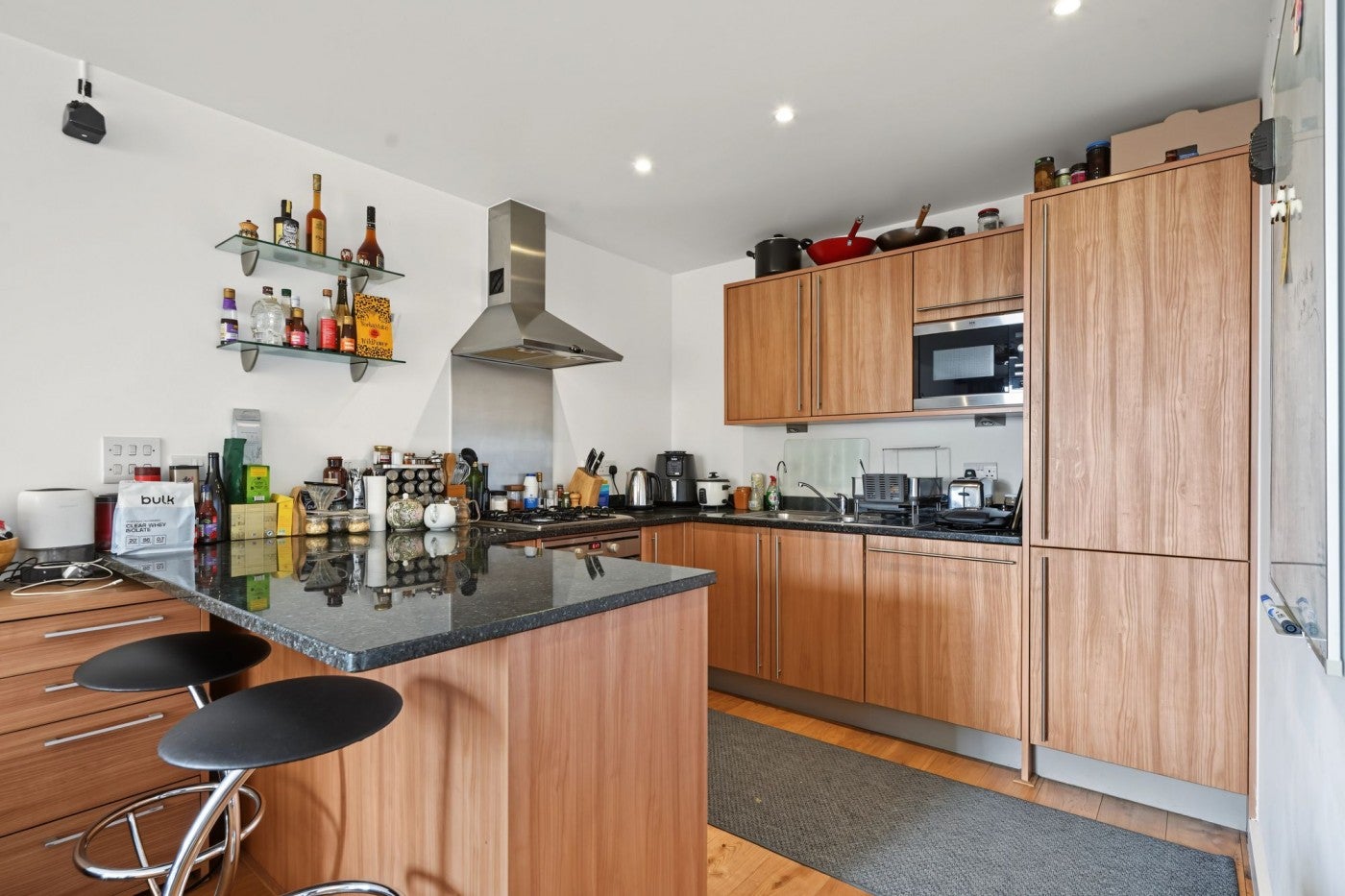 Flat Eden Grove in Greater London