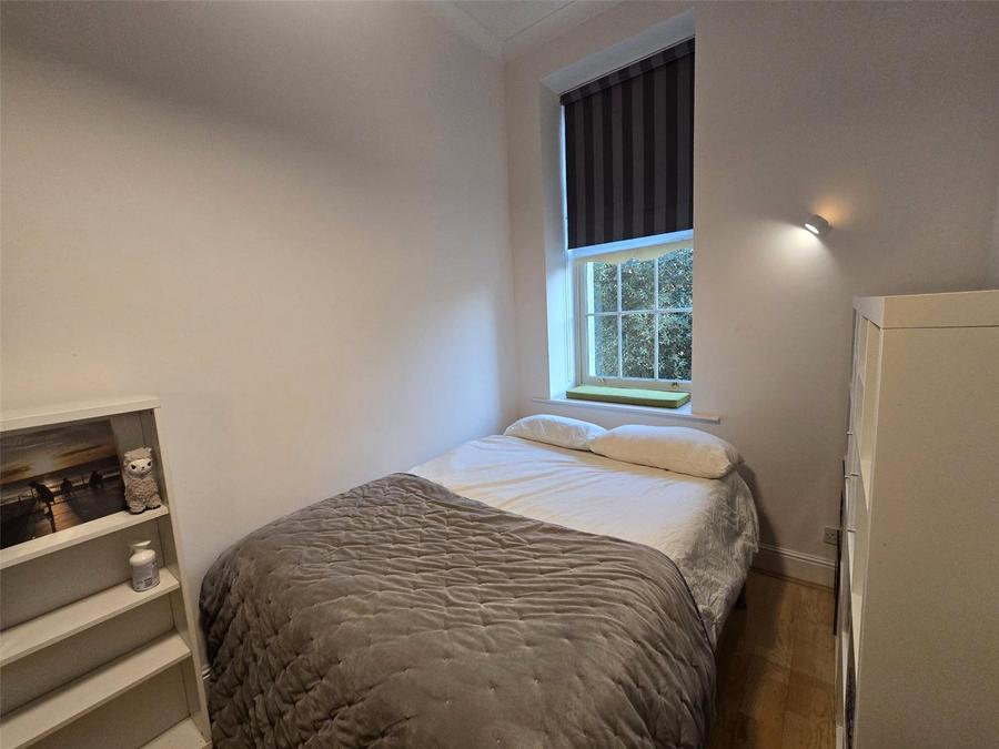 Room Mandelbrote Drive in Littlemore
