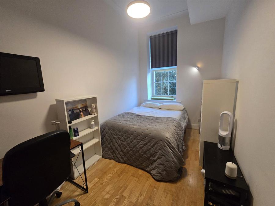 Room Mandelbrote Drive in Littlemore