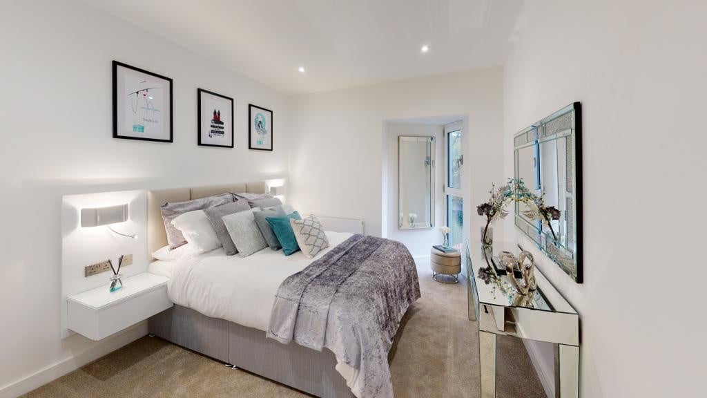 Flat High Road Ickenham in Greater London