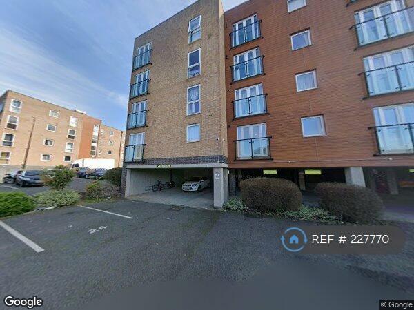 Flat Pavilion Close in Leicester