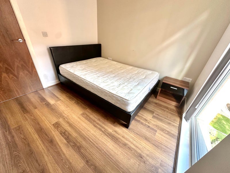 Flat Sillavan Way in Salford