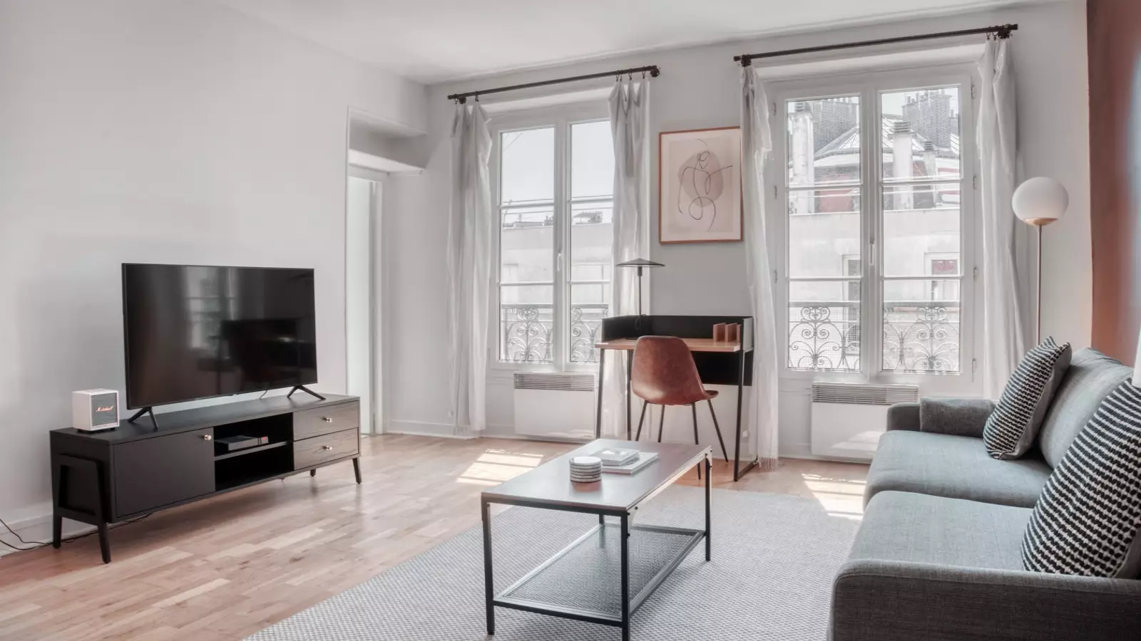 Flat Avenue Simón Bolívar in Paris