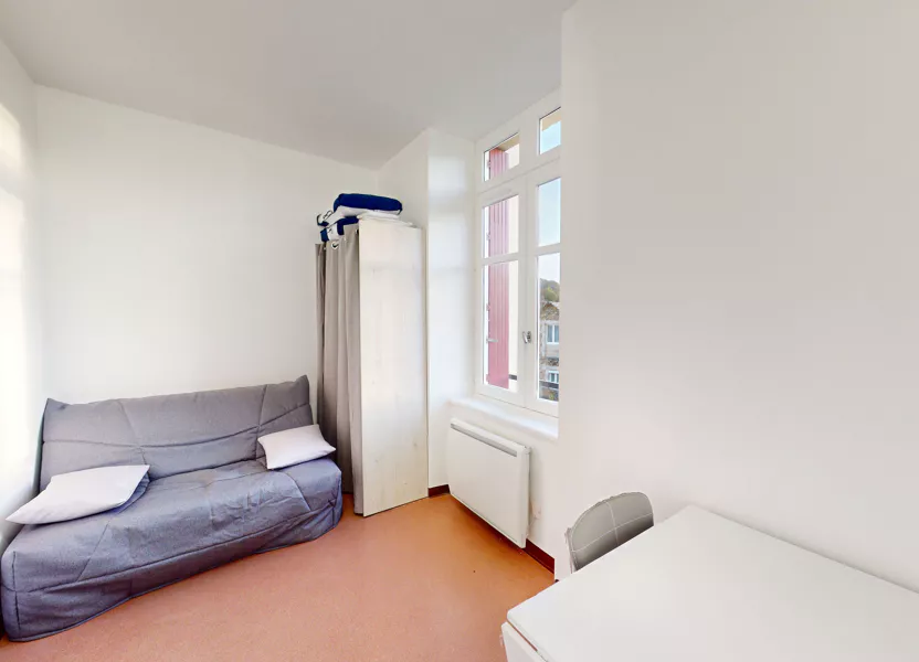 Appartement Chemin d’Espinassous à Salmiech