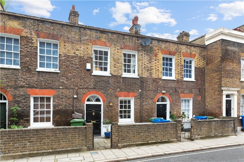 House Fives Court in Greater London