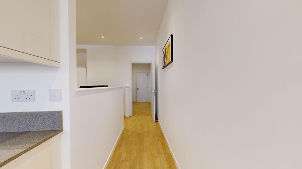 Flat Riverbank Way in Greater London