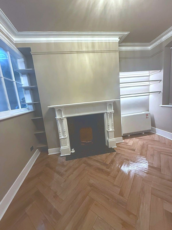 Flat Iverna Court in Greater London