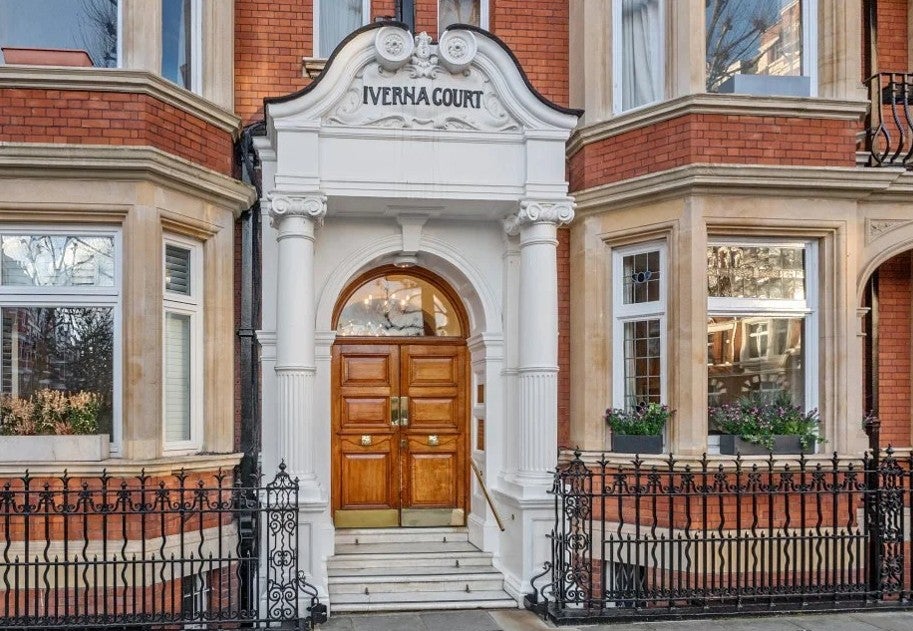 Flat Iverna Court in Greater London