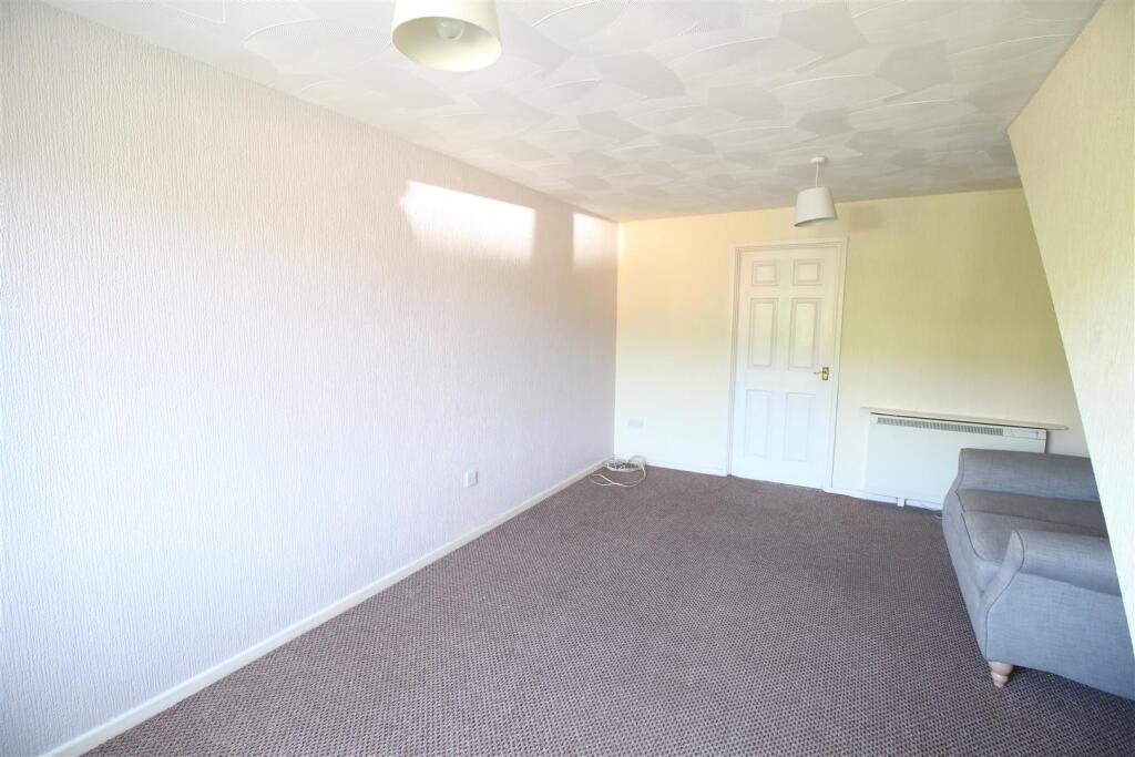 House Merchant's Hill Close in Pen Tranch