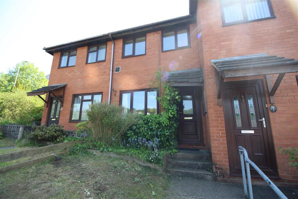 House Merchant's Hill Close in Pen Tranch