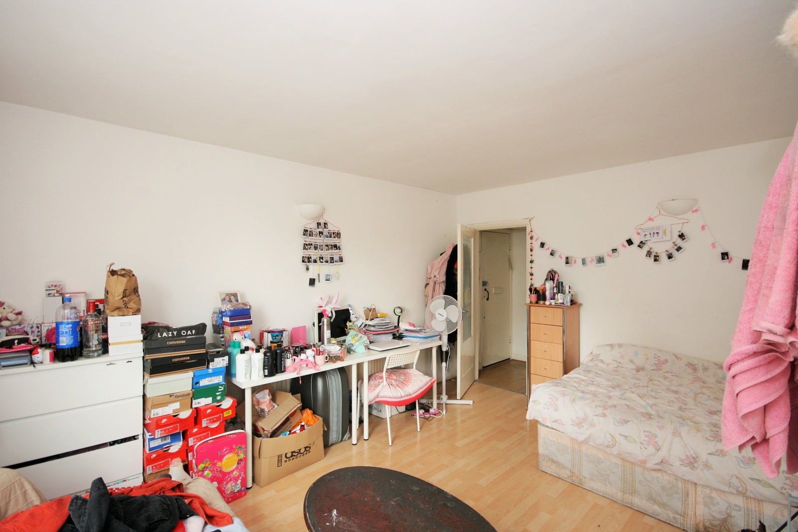 Flat Portelet Road in London