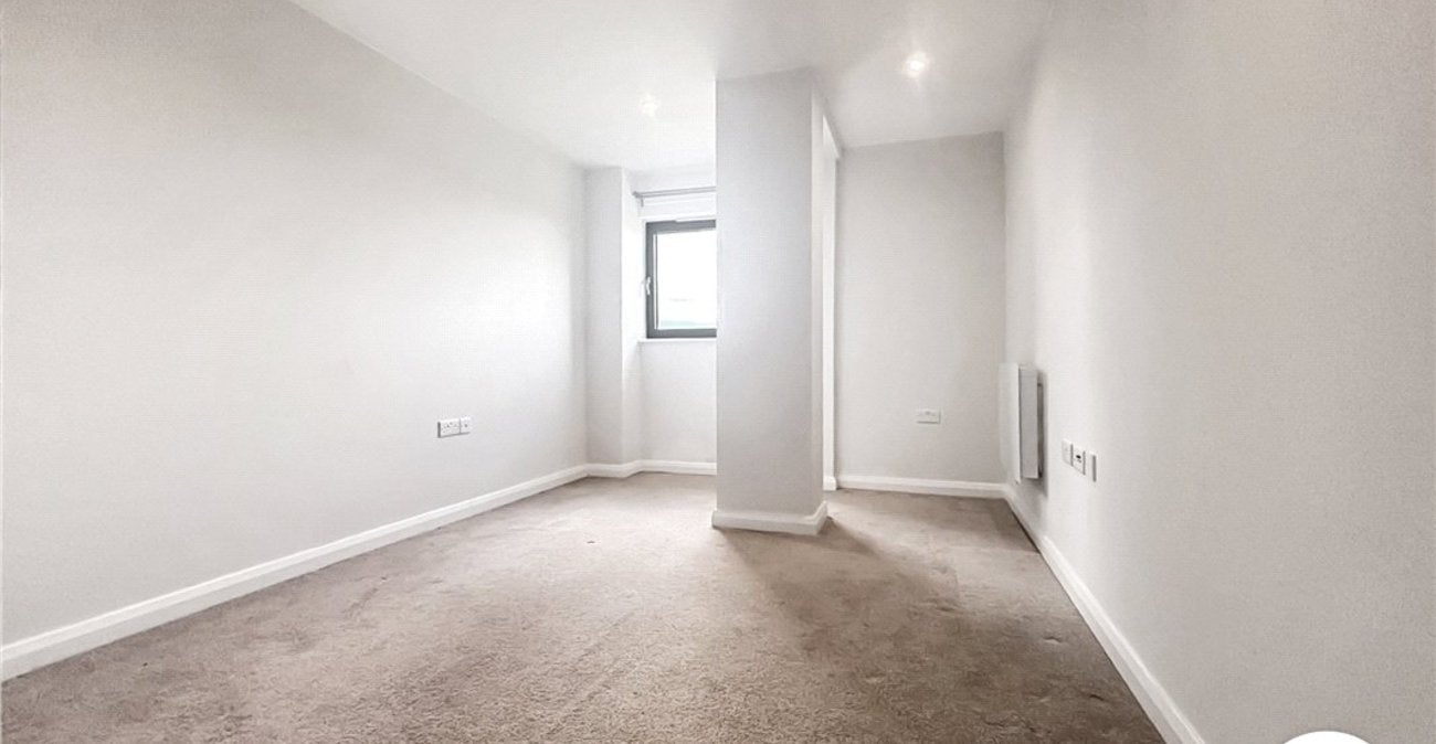 Flat Azalea Drive in Swanley