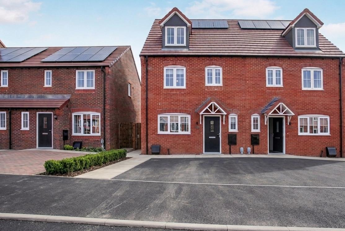 House Caesar Drive in Nuneaton and Bedworth