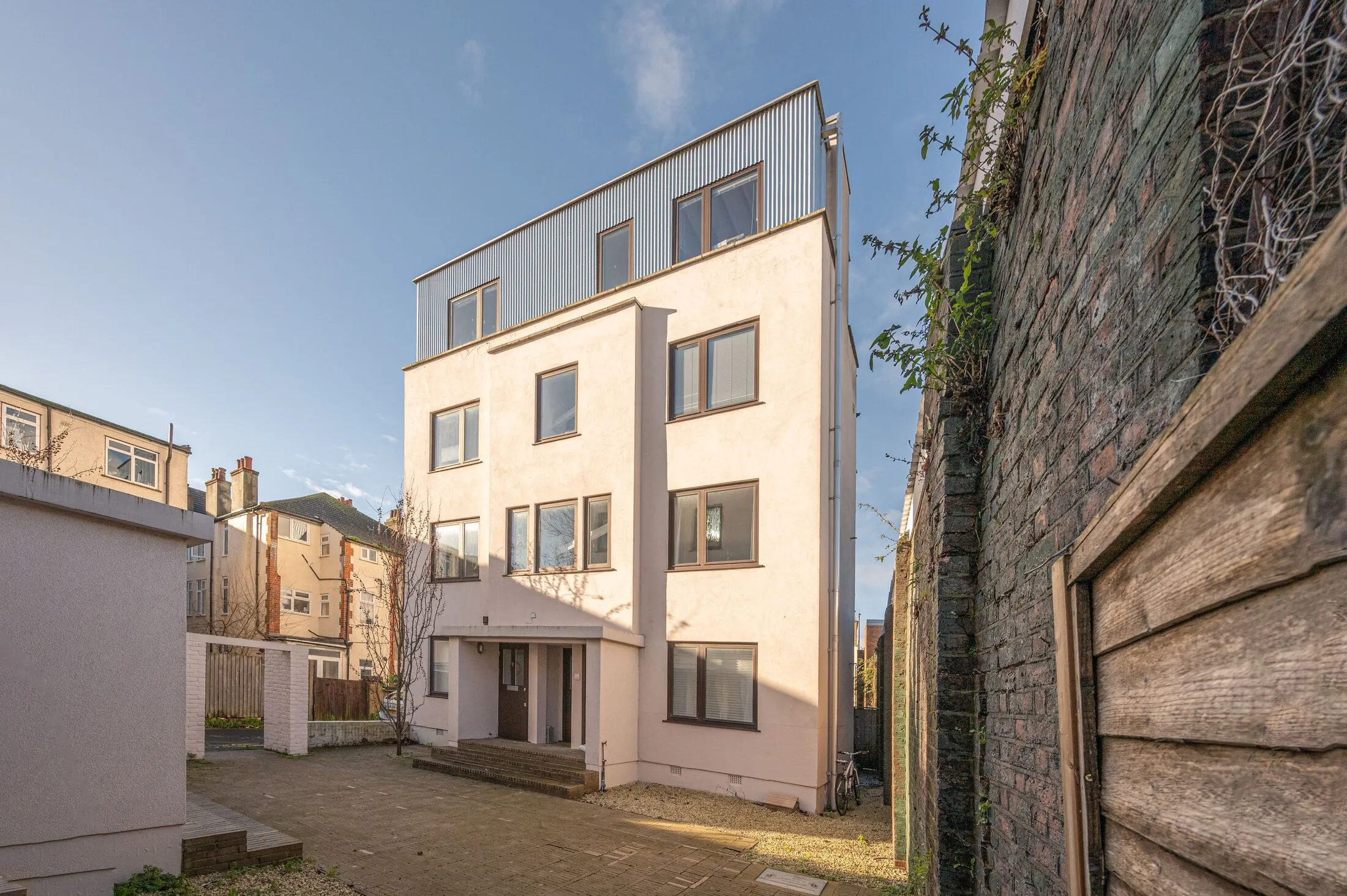 House Grenfell Road in Greater London