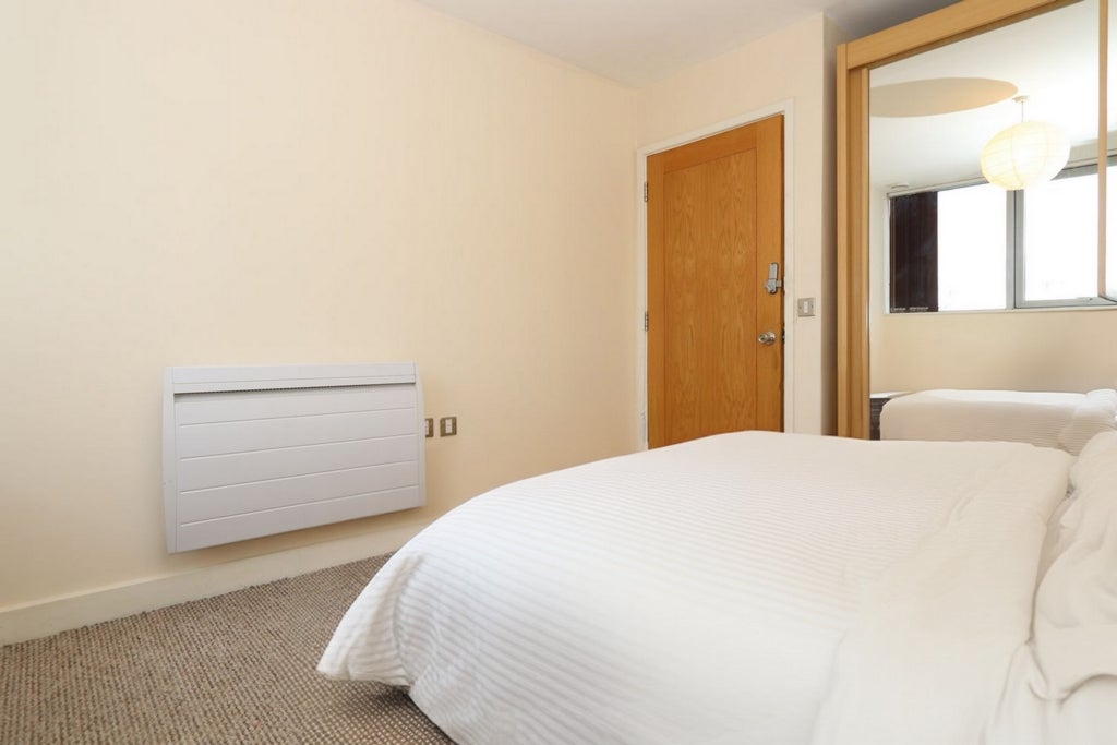 Room Globe Road in Greater London