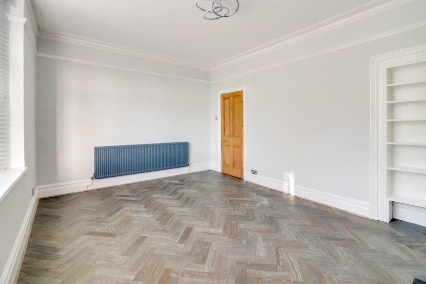Flat Shepperton Road in Borough of Spelthorne