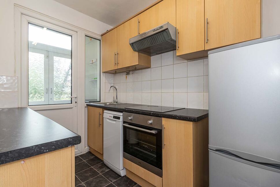 Flat West Barnes Lane in Greater London