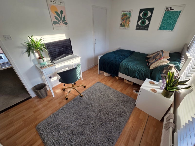 Room Spring Hill in Greater London