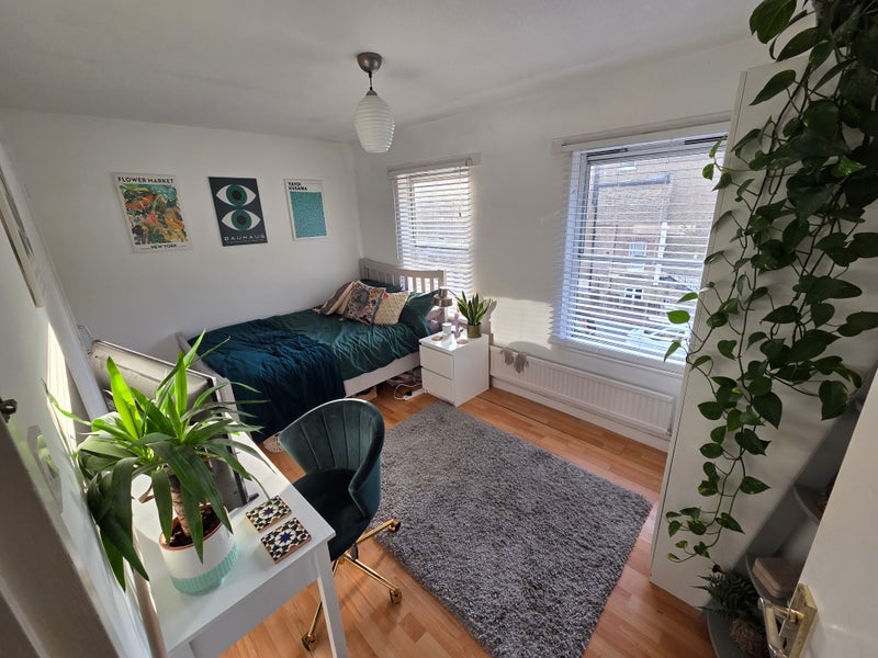 Room Spring Hill in Greater London