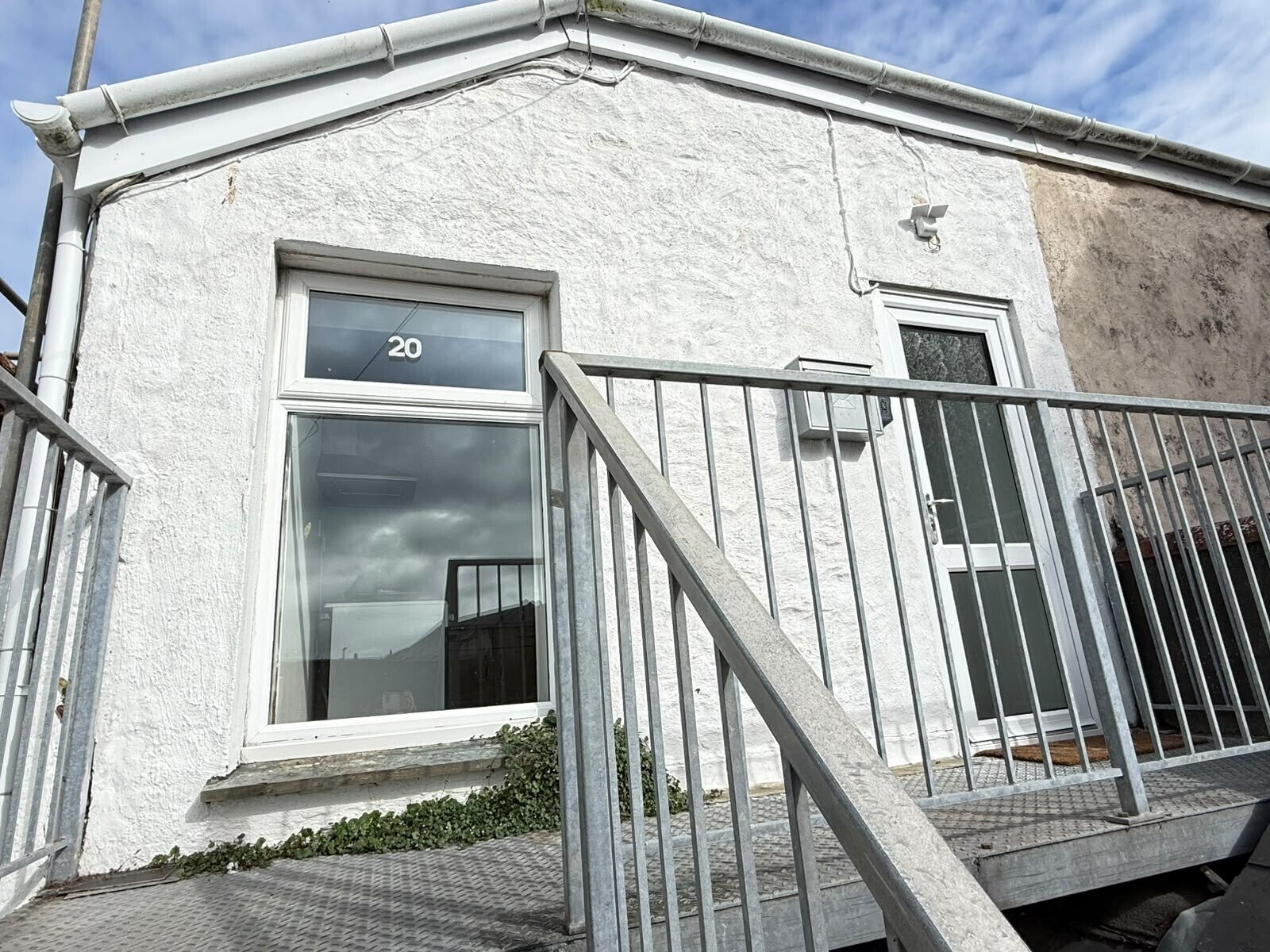 Flat Trelowarren Street in Camborne