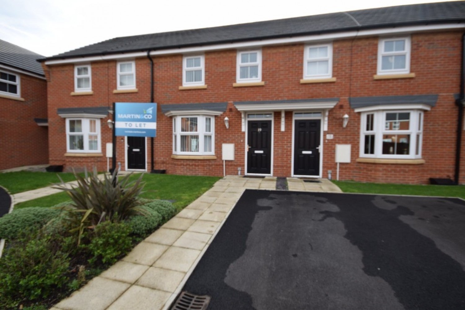 House Carr Close in Milnrow