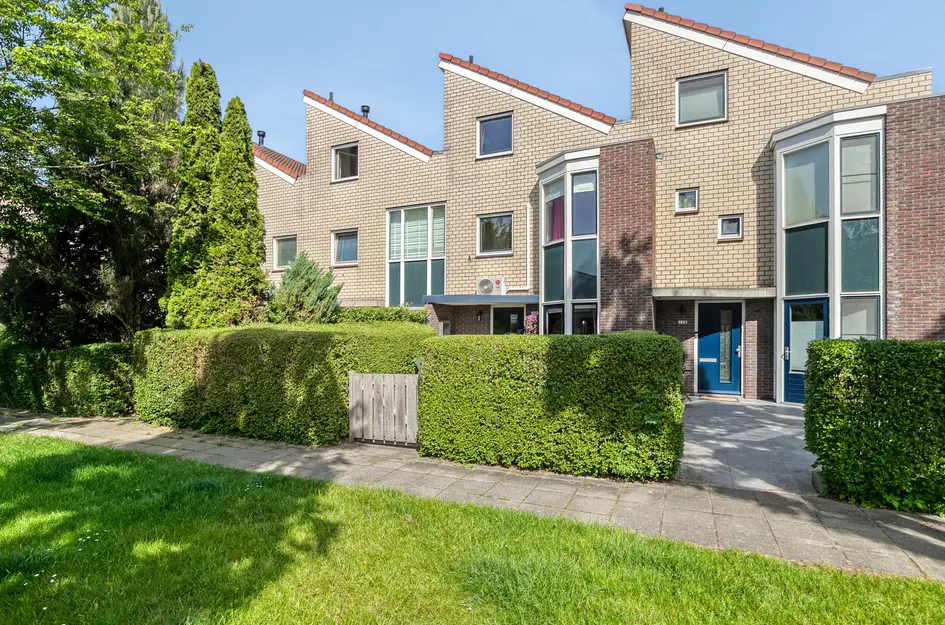 Huis Jozef Israëlslaan 117 in Almere