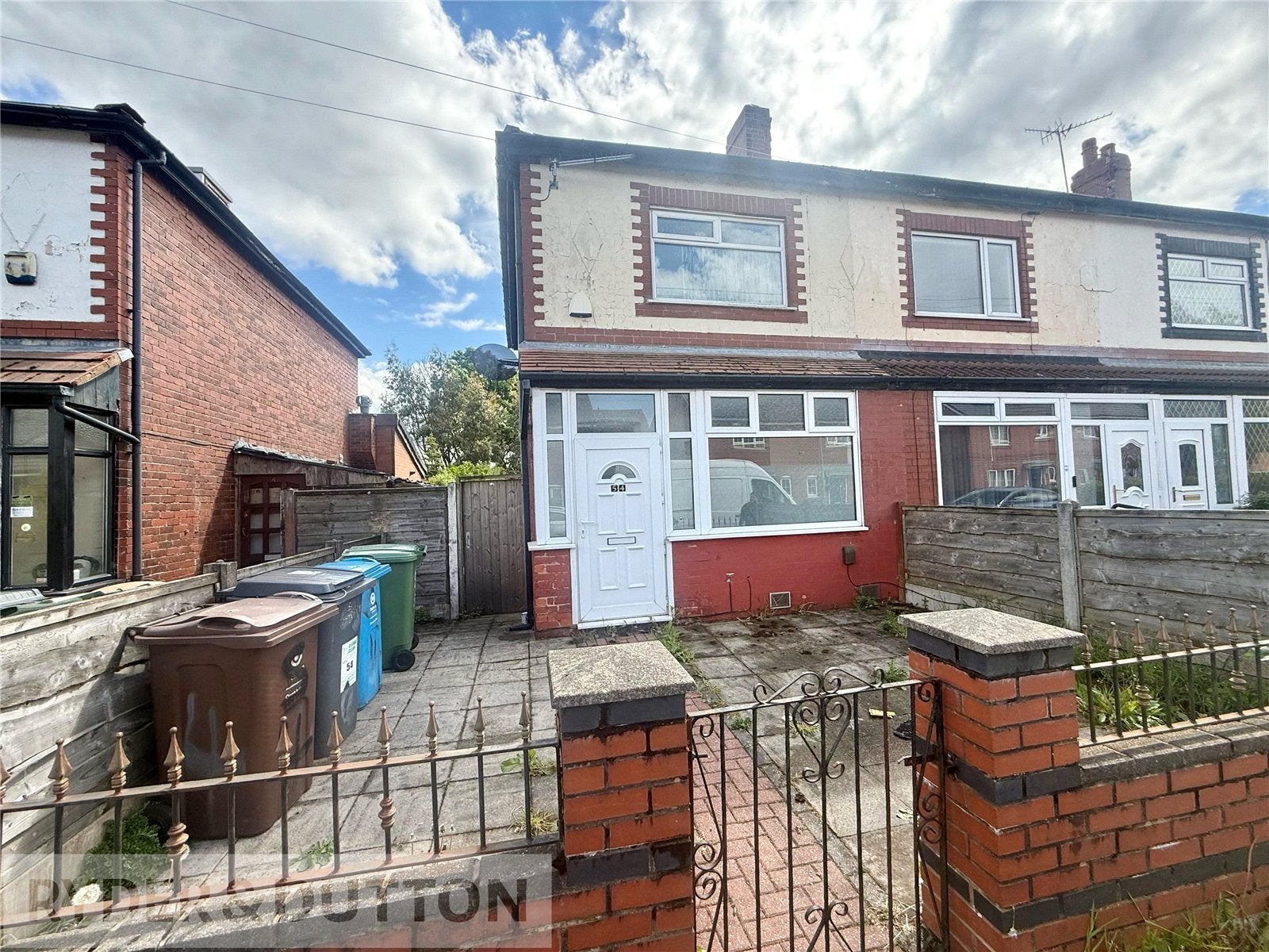 House Schofield Street in Chadderton