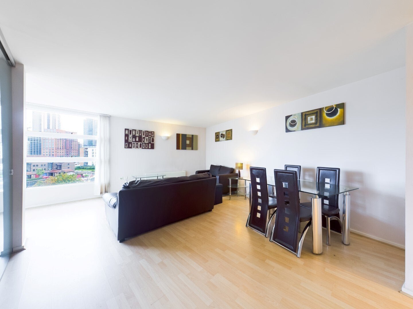 Flat Yabsley Street in Greater London