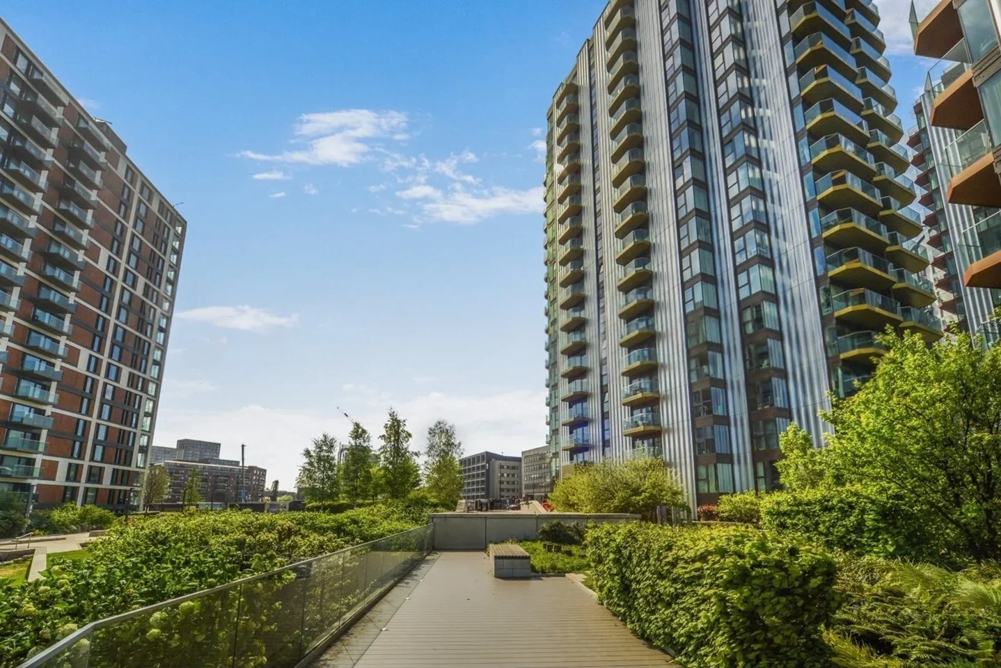 Flat Woolwich High Street in Greater London