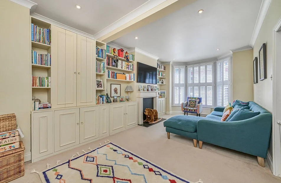 House Shuttleworth Road in Greater London