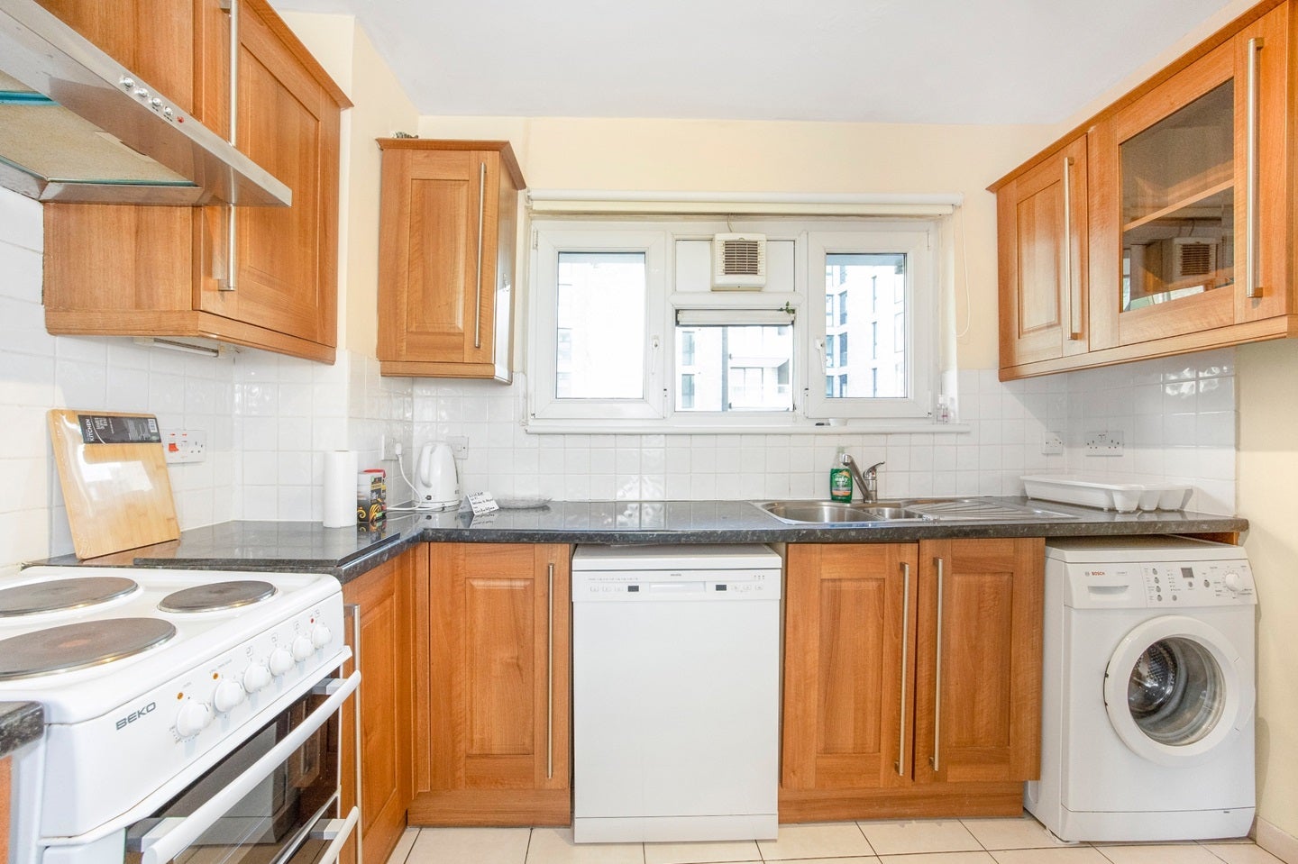 Flat Dingley Road in Greater London