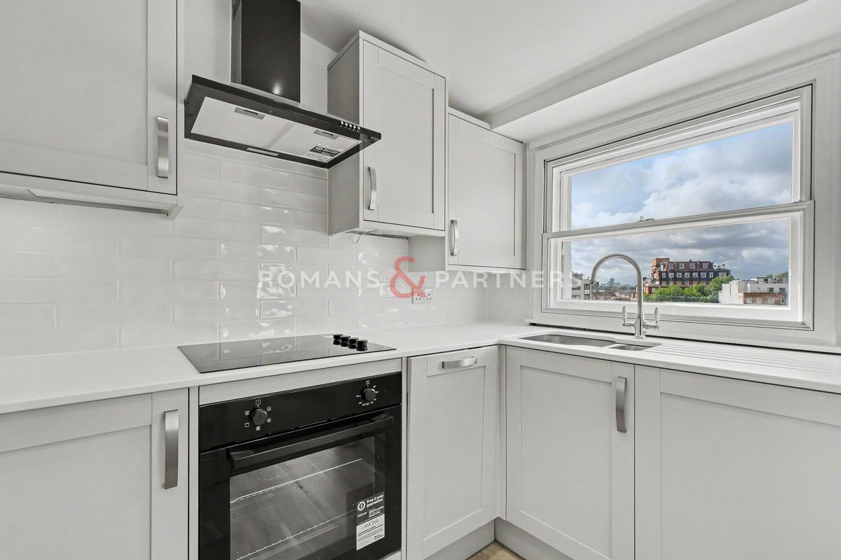 Flat Rutland Gate in City of Westminster