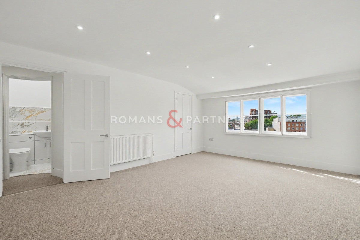 Flat Rutland Gate in City of Westminster