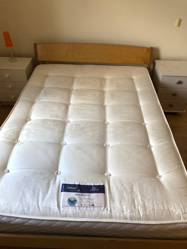 Flat Belvedere Place in Greater London