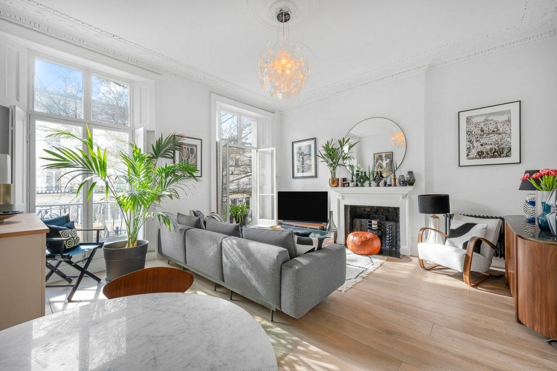 Flat Clarendon Gardens in City of Westminster
