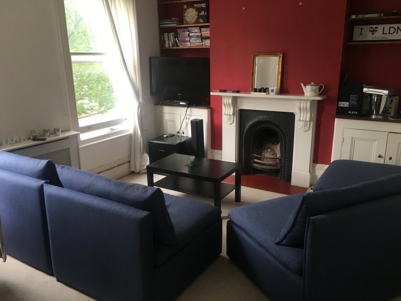 Room Ferndale Road in Greater London