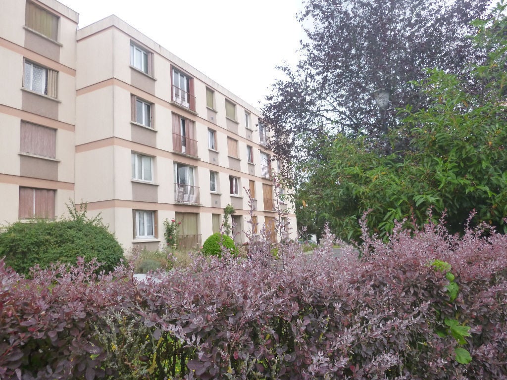 Flat Rue Françoise Bouteville Patas in Coubron