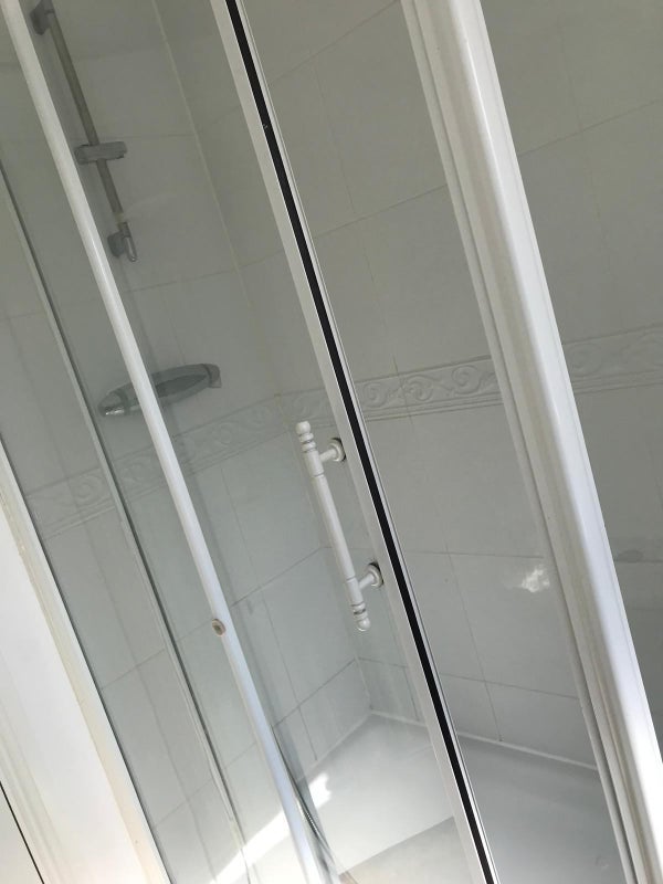Room Cavell Drive in East Hertfordshire