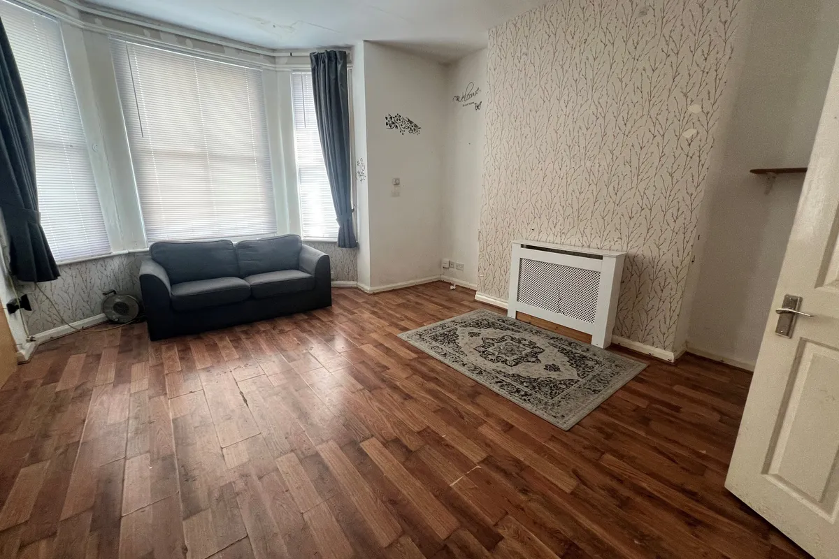 Flat Baldslow Road in St Leonards