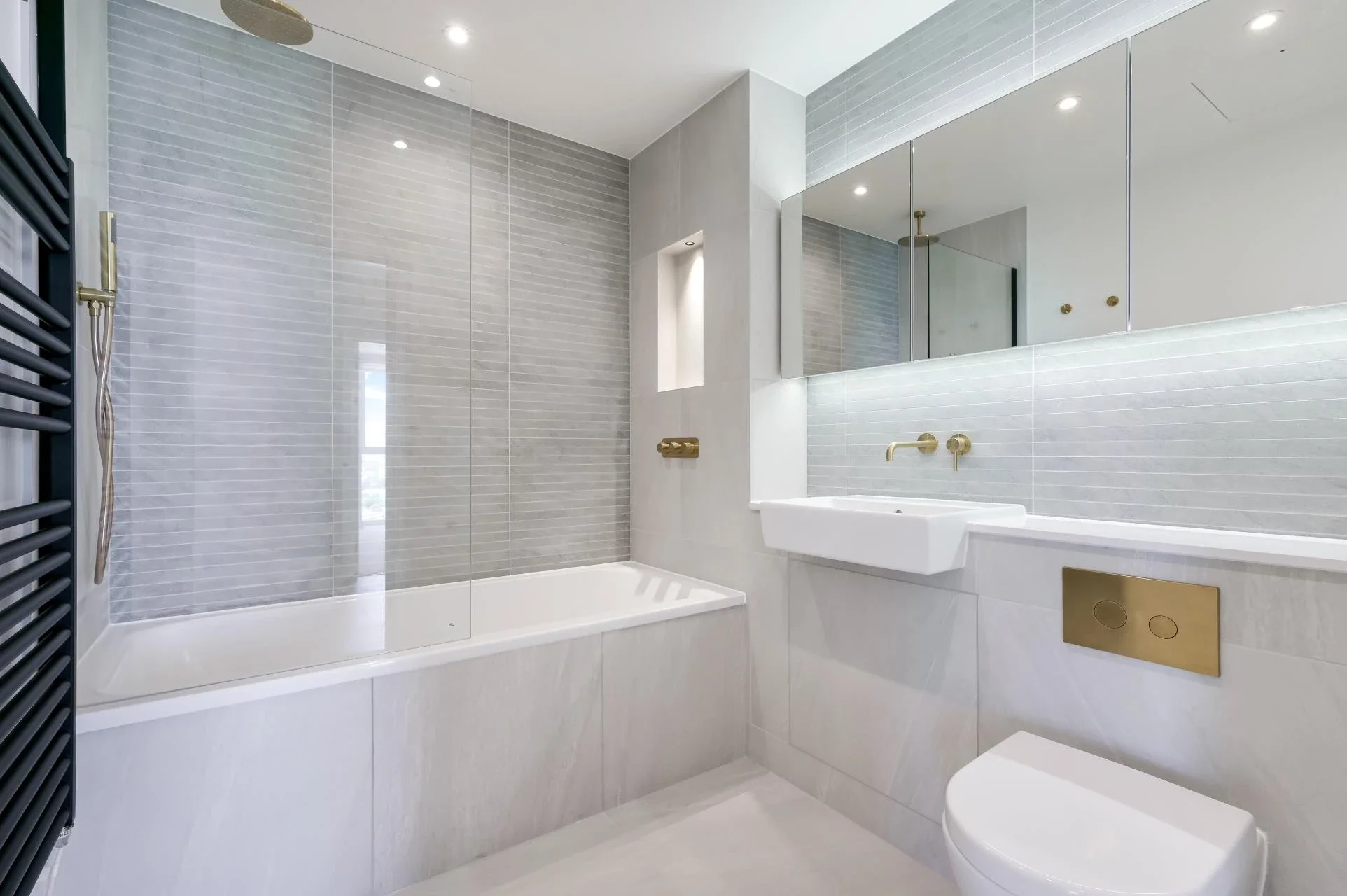 Flat Beresford Avenue in Greater London