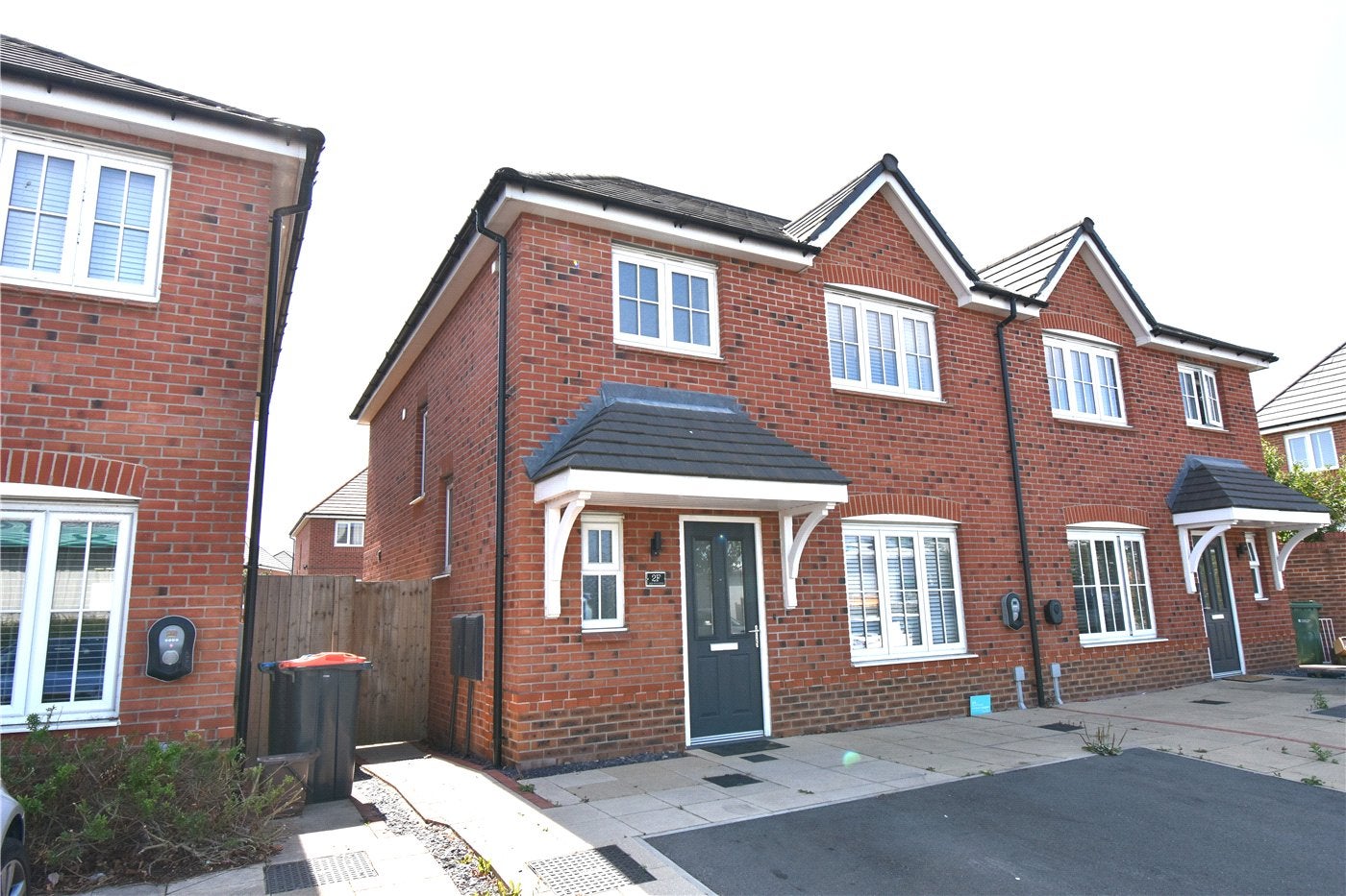 House Jackswood Avenue in Ellesmere Port