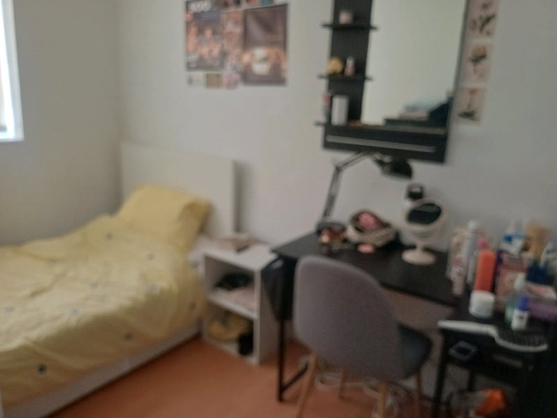 Room Westhouse Close in Greater London