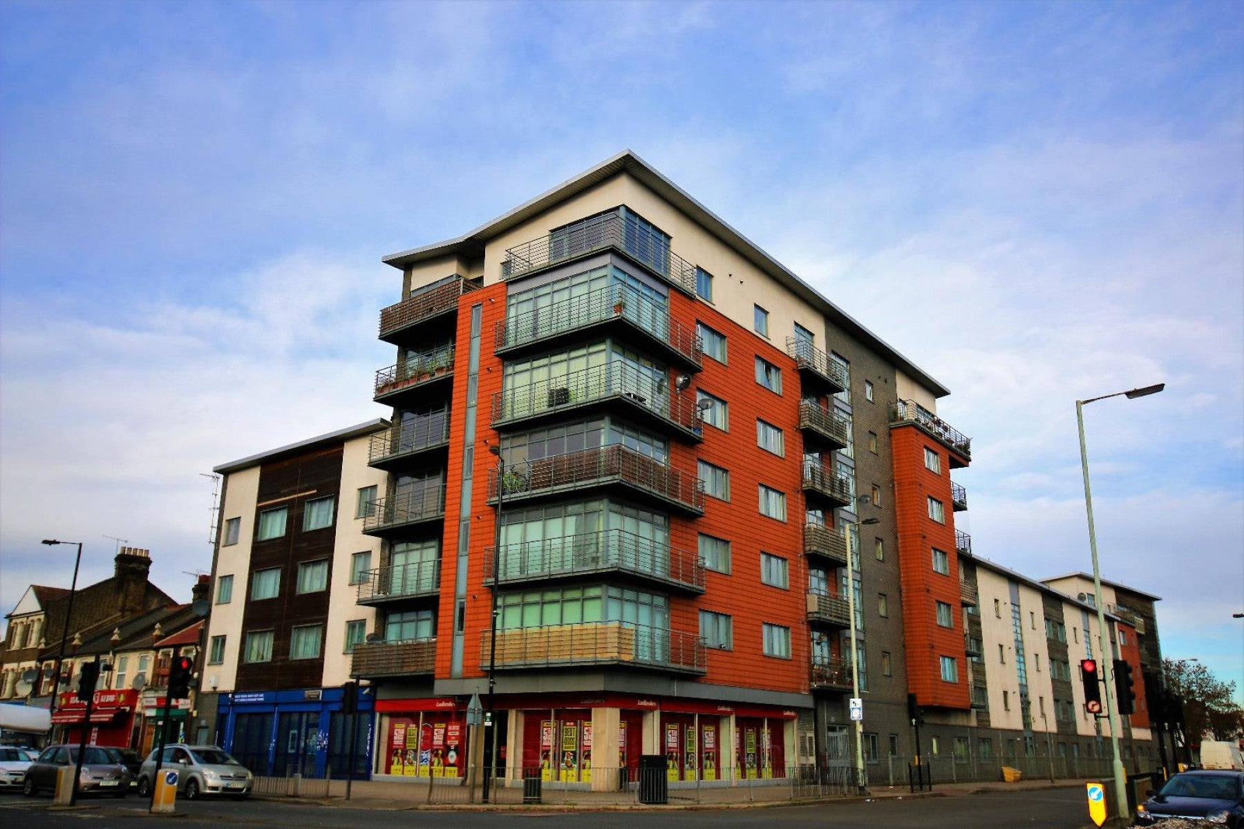 Flat Lordship Lane in Greater London