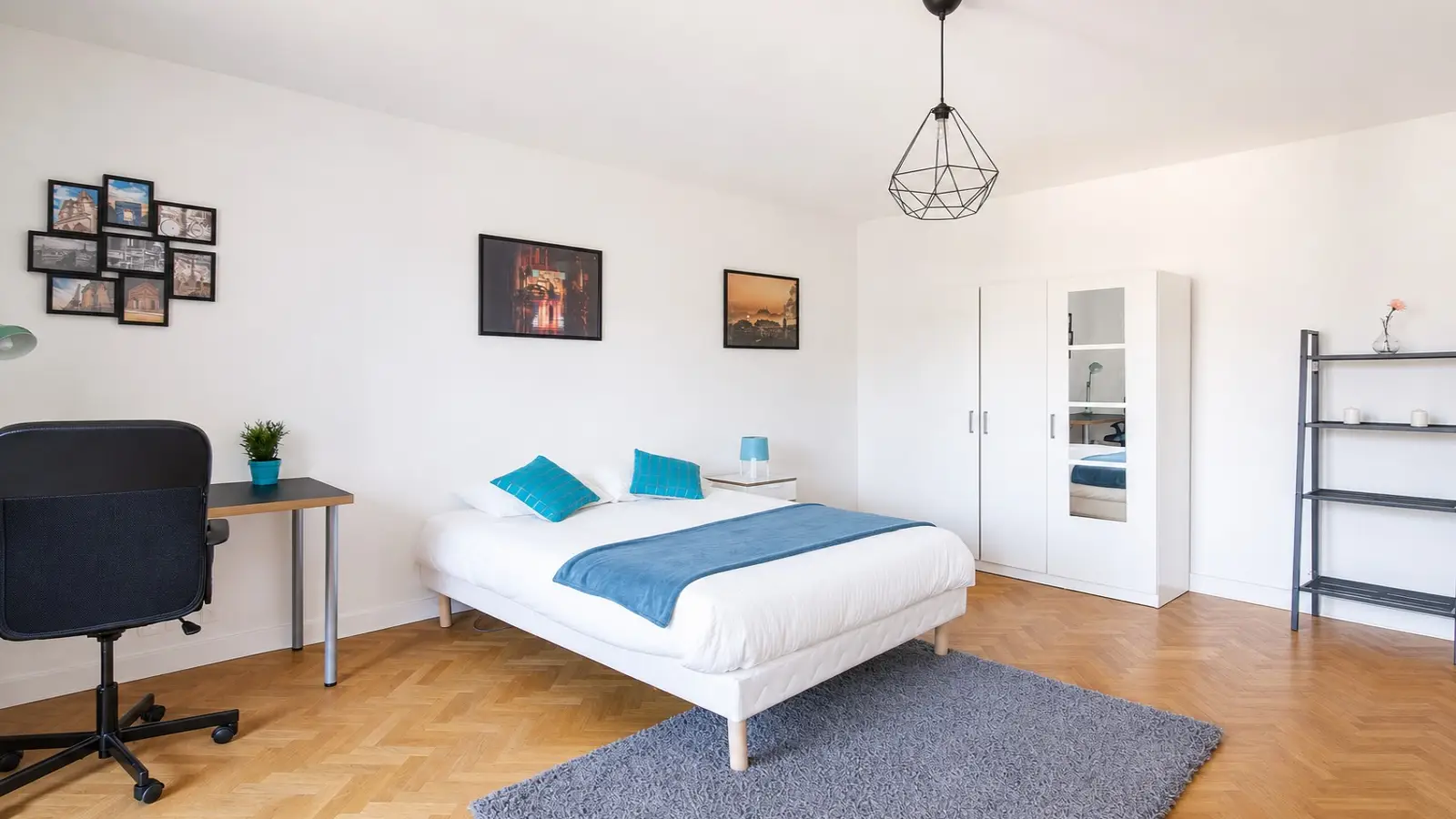 Room Avenue Beauséjour in Rueil-Malmaison
