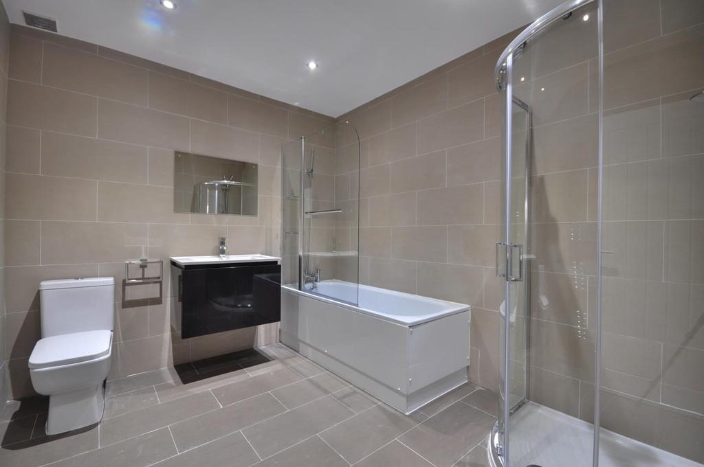 House Oxhey Lane in Greater London