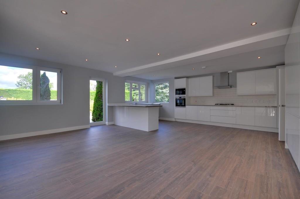 House Oxhey Lane in Greater London