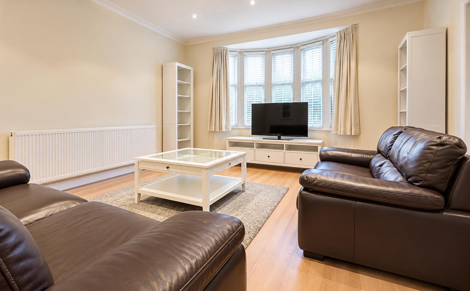 House Cissbury Ring South in Greater London