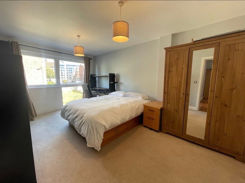 Room John Ruskin Street in Greater London